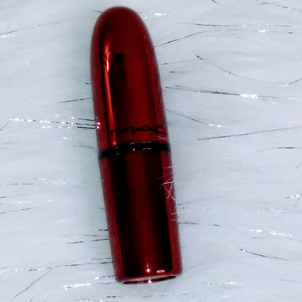 MAC DIVA MATTE LIPSTICK - Picture 2 of 5